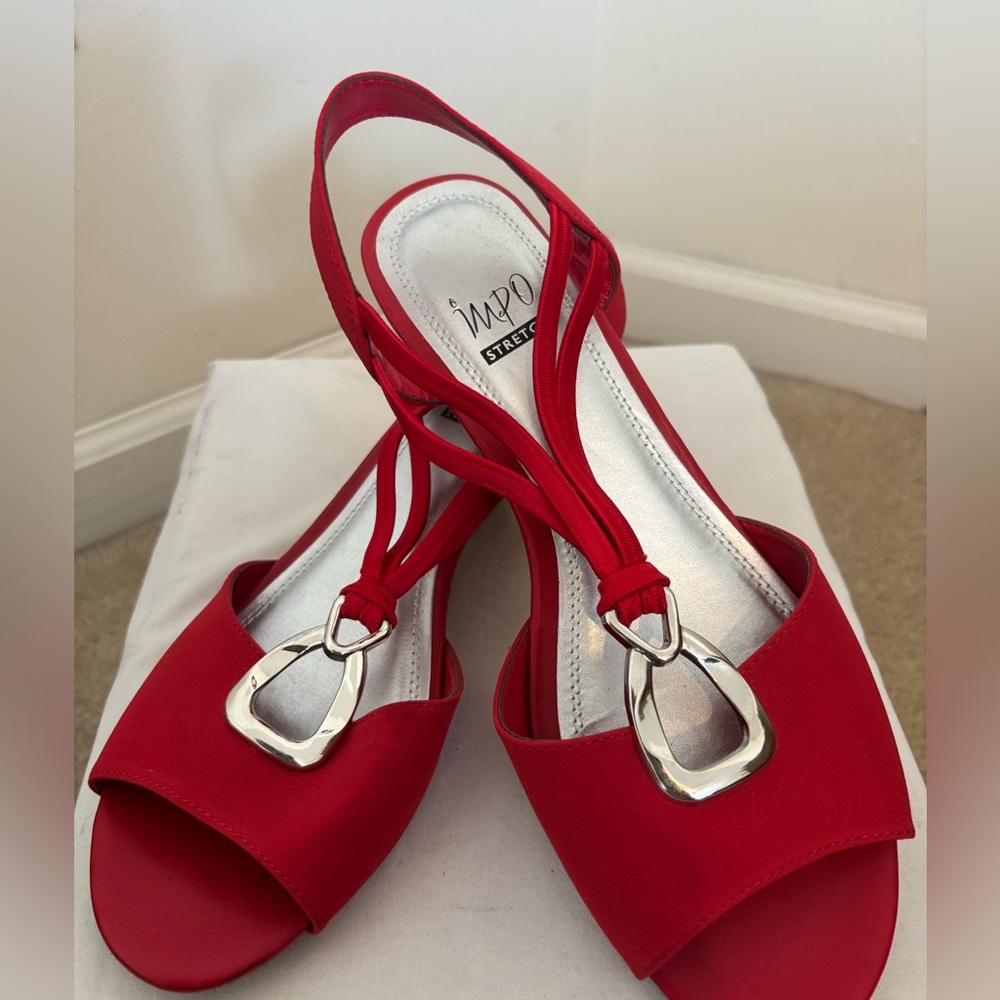Impo Women’s Red Silver Buckle Stretch Open Toe 1.5” Wedge Sandals Size 9 M